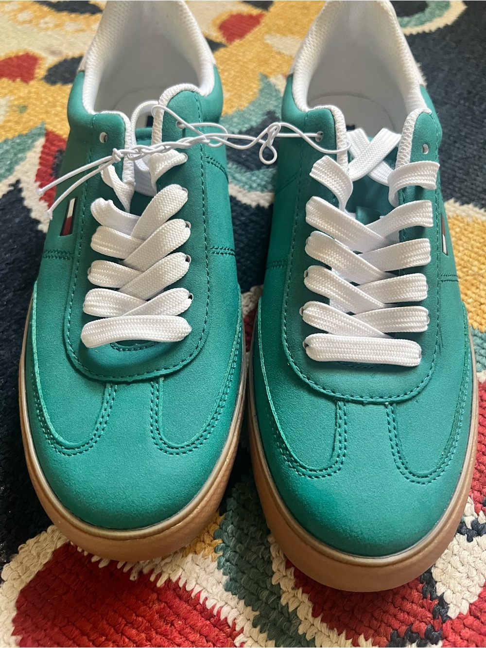 NWOT. Tommy Hilfiger Teal Sneakers with White Laces